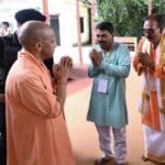 CM SE BHET KARTE SHIV PUJAN